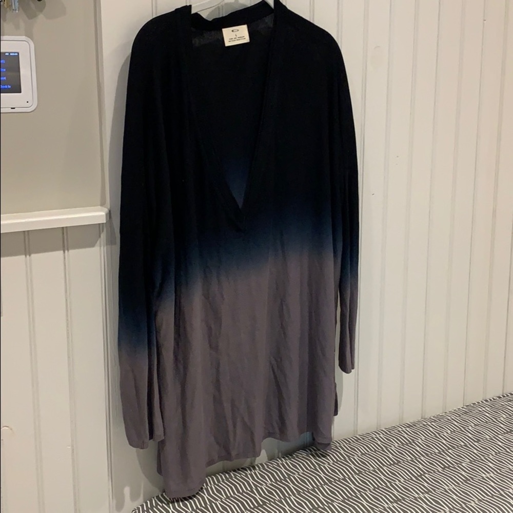 Pins and Needles tye dye v neck sweater